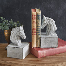 Load image into Gallery viewer, Roman Horse Bookends