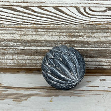 Load image into Gallery viewer, 4" Decorative Ball