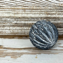 Load image into Gallery viewer, 4" Decorative Ball