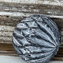 Load image into Gallery viewer, 3" Decorative Ball
