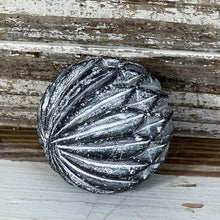 Load image into Gallery viewer, 3" Decorative Ball