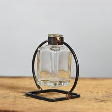 Load image into Gallery viewer, Square Bud Vase