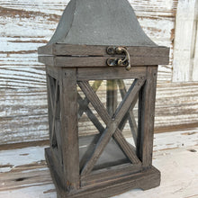 Load image into Gallery viewer, Stable Lantern
