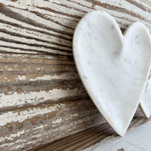 Load image into Gallery viewer, Marbled Heart Dish Set