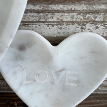 Load image into Gallery viewer, Marbled Heart Dish Set
