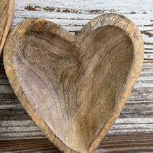 Load image into Gallery viewer, Wood Carved Heart Bowl Set