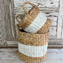 Load image into Gallery viewer, Hyacinth Handled Baskets