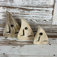 Load image into Gallery viewer, Carved Wood Sailboat Set
