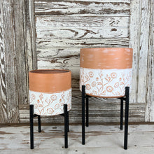 Load image into Gallery viewer, Floral Embossed Plant Stand Set