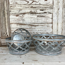 Load image into Gallery viewer, Woven Metal Basket Set Of 3