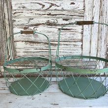 Load image into Gallery viewer, Robins Egg Wire Basket Set