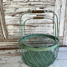 Load image into Gallery viewer, Robins Egg Wire Basket Set
