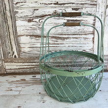 Load image into Gallery viewer, Robins Egg Wire Basket Set
