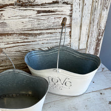 Load image into Gallery viewer, Tin Love Basket Set