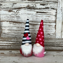 Load image into Gallery viewer, Heart Gnome Sitter Set