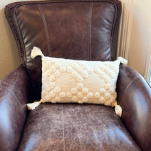 Load image into Gallery viewer, Diamond Circle Pillow