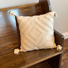 Load image into Gallery viewer, Diamond Pattern Pillow