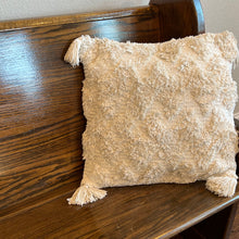 Load image into Gallery viewer, Weave Pattern Pillow