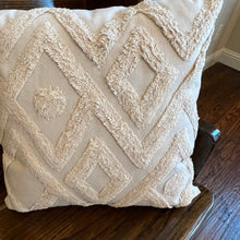 Load image into Gallery viewer, Double Diamond Pattern Pillow