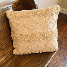 Load image into Gallery viewer, 20" Diamond Pattern Pillow