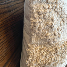 Load image into Gallery viewer, 20" Diamond Pattern Pillow