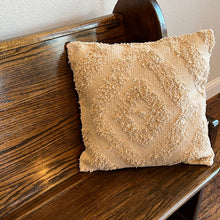 Load image into Gallery viewer, 20" Diamond Fringe Pattern Pillow
