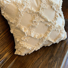 Load image into Gallery viewer, Diamond Pattern Pillow