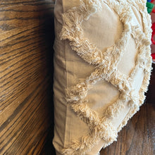 Load image into Gallery viewer, Diamond Pattern Pillow