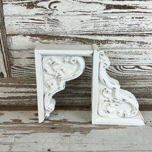 Load image into Gallery viewer, Rustic White Wooden Corbel