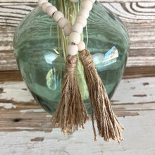 Load image into Gallery viewer, White Beaded Garland With Tassels