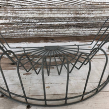 Load image into Gallery viewer, Vintage Style Plate Rack