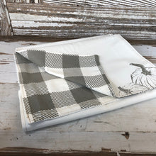 Load image into Gallery viewer, Pumpkin Reversible Table Runner