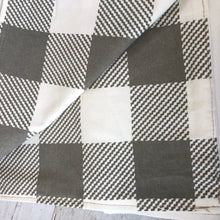 Load image into Gallery viewer, Pumpkin Reversible Table Runner