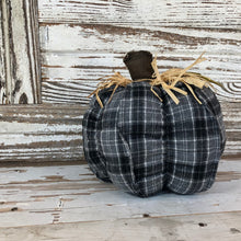 Load image into Gallery viewer, Plush Pumpkins