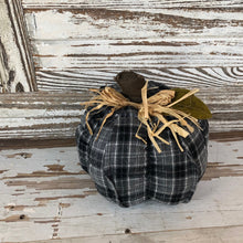 Load image into Gallery viewer, Plush Pumpkins