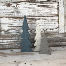 Load image into Gallery viewer, Snowy Wooden Tree Set