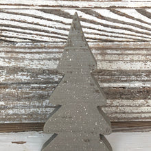 Load image into Gallery viewer, Snowy Wooden Tree Set