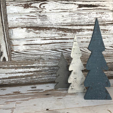 Load image into Gallery viewer, Snowy Wooden Tree Set