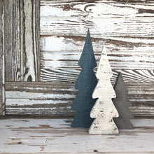 Load image into Gallery viewer, Snowy Wooden Tree Set