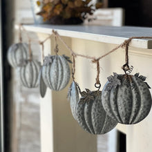 Load image into Gallery viewer, Dangling Pumpkin Garland