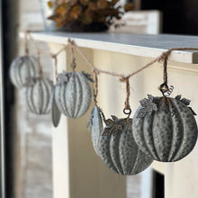 Load image into Gallery viewer, Dangling Pumpkin Garland
