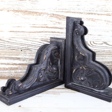 Load image into Gallery viewer, Rustic Black Wooden Corbel