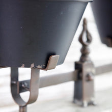 Load image into Gallery viewer, Black Vintage Scale