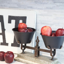 Load image into Gallery viewer, Black Vintage Scale