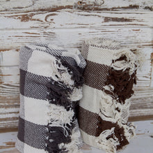 Load image into Gallery viewer, Buffalo Check Throw Blanket