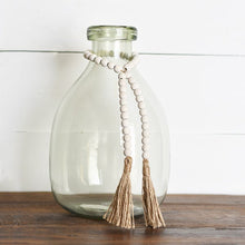 Load image into Gallery viewer, White Beaded Garland With Tassels