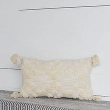 Load image into Gallery viewer, Diamond Circle Pillow