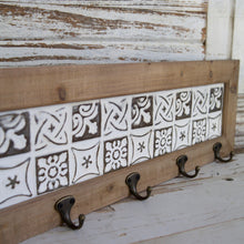 Load image into Gallery viewer, Decorative Entryway Rack