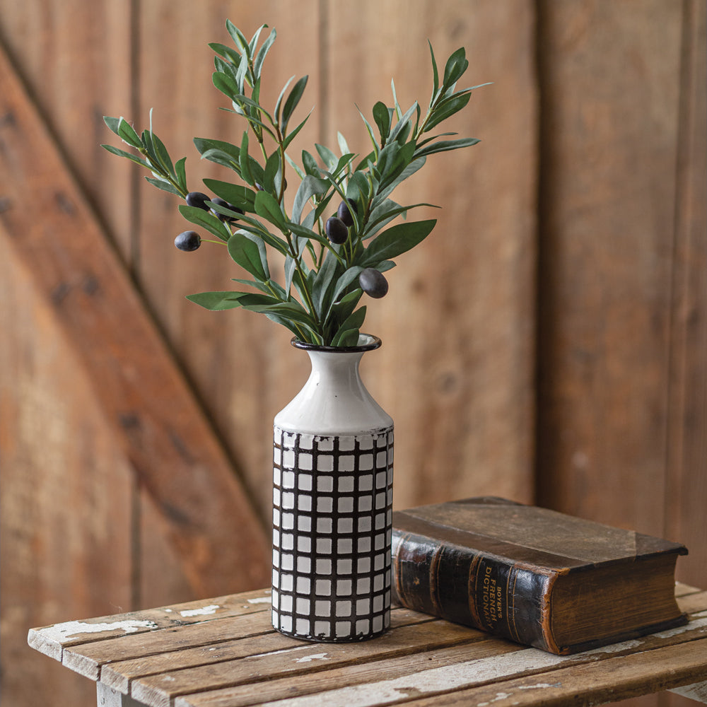 Skinny Lattice Pattern Vase