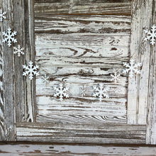 Load image into Gallery viewer, Snowflake Garland
